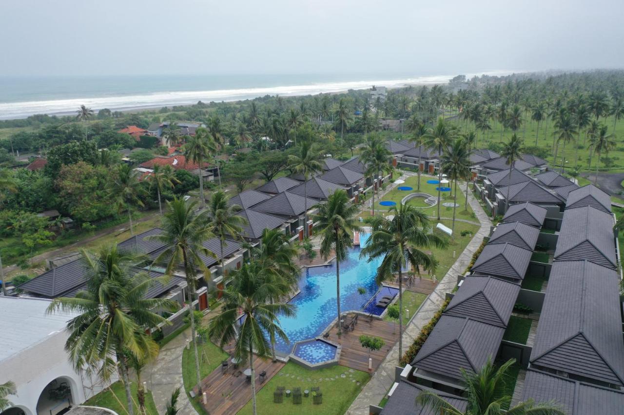 The Allure Villas Managed By Sahid Пангандаран Екстериор снимка